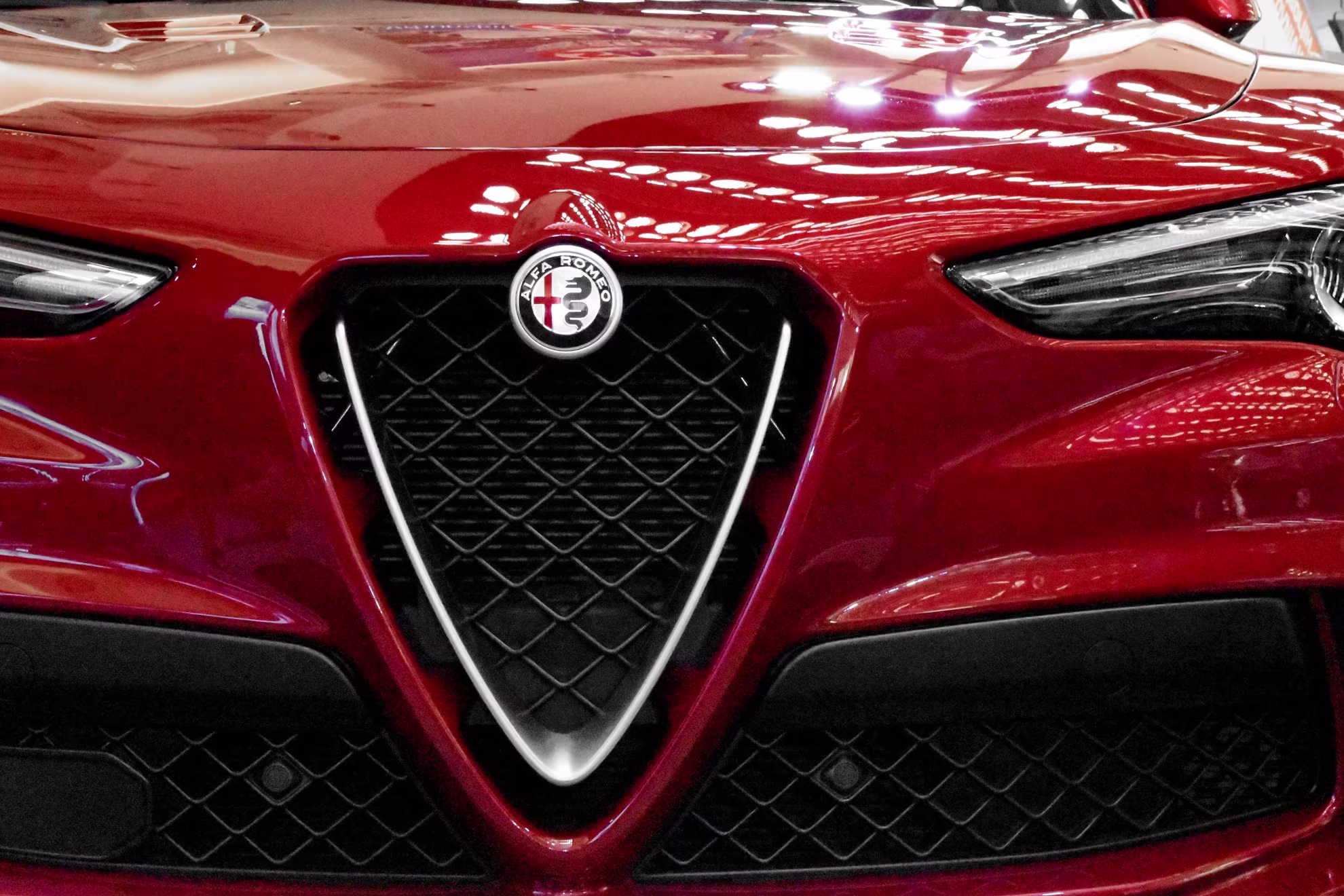 Alfa Romeo Giulia II: Włoska perła w świecie sportowych sedanów