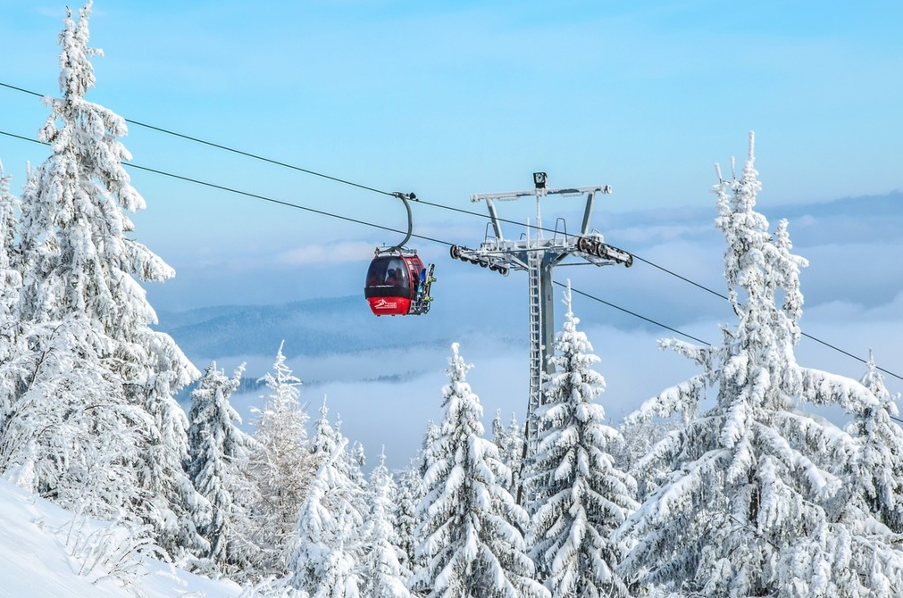 Elektryczne busy w Tatrach zakończyły sezon. Prawie 12 tys. pasażerów skorzystało z nowego środka transportu